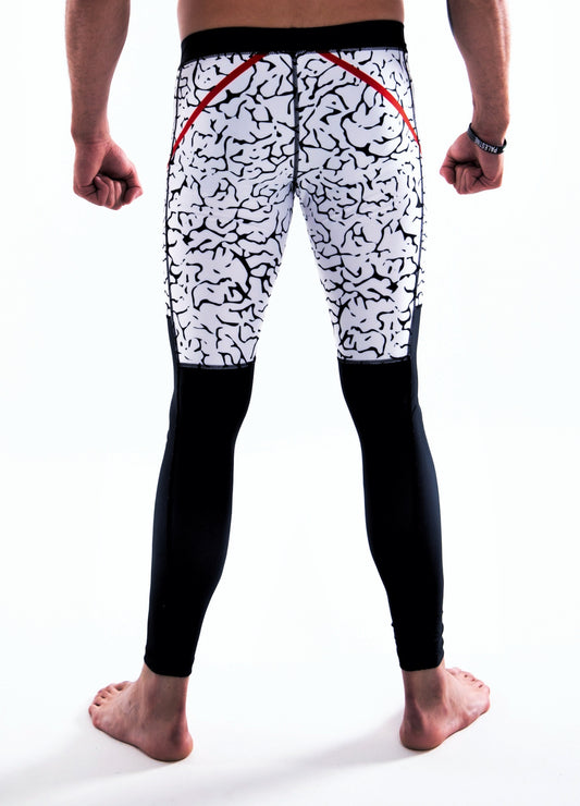 Model is 188cm/88kgs (6’1-194lbs) | Spat's size L