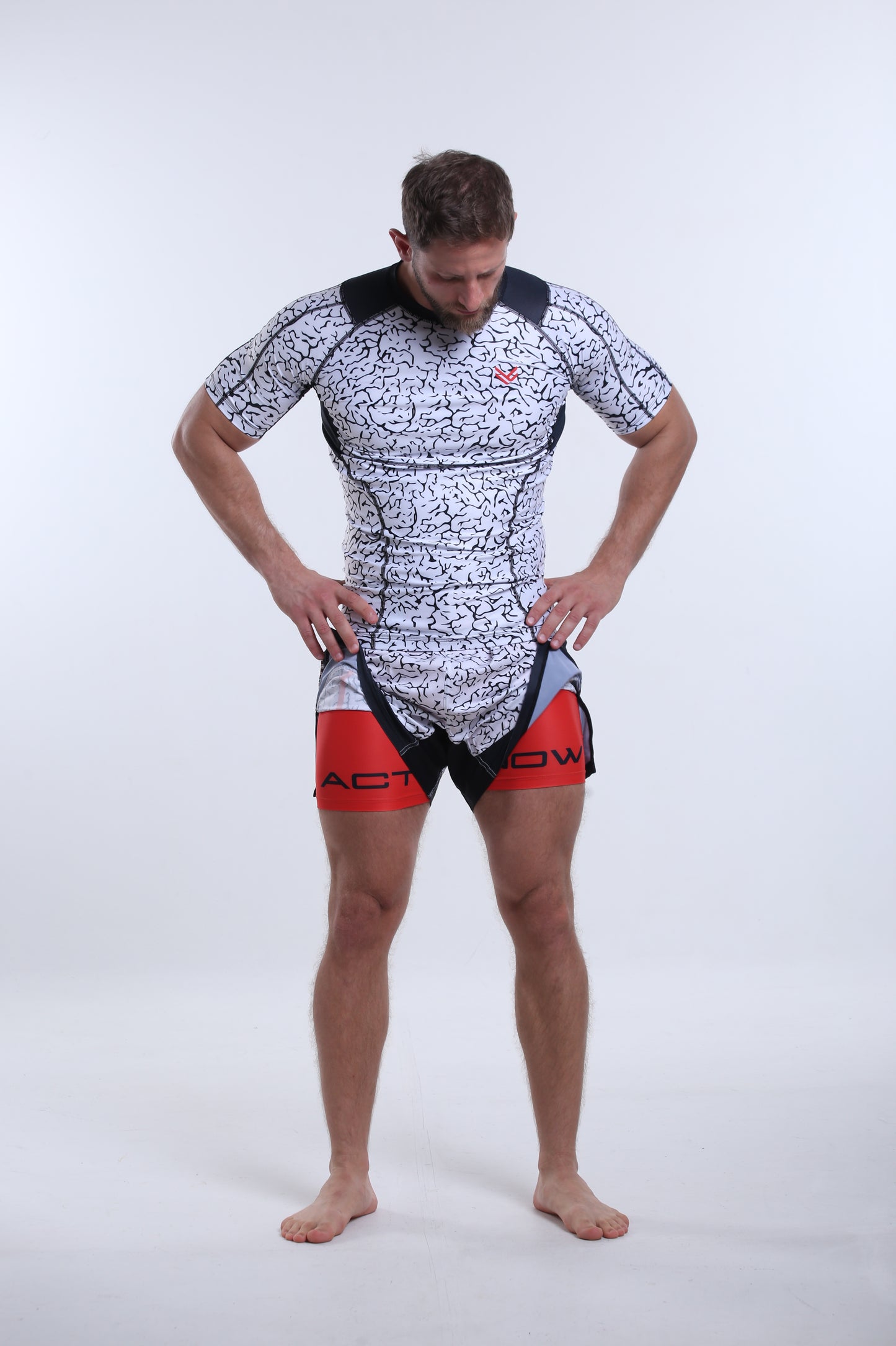 Model is 183cm/90kgs (6'0-198.4lbs)  | Short's size L