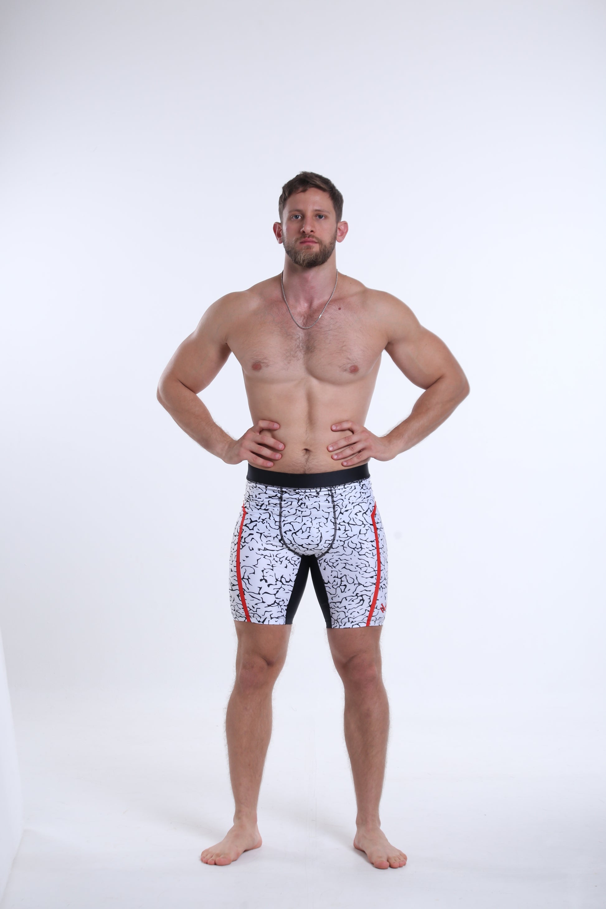 Model is 183cm/90kgs (6'0-198.4lbs)  | Short's size L