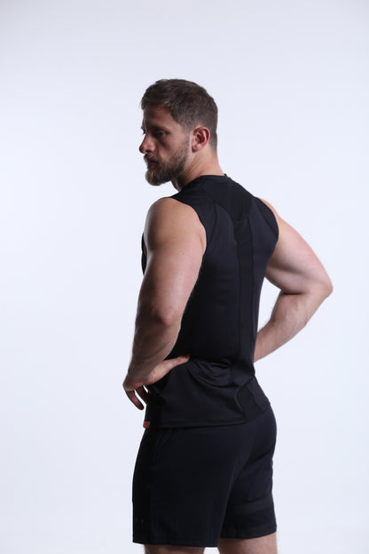 Model is 183cm/90kgs (6'0-198.4lbs)  | Tank's size L