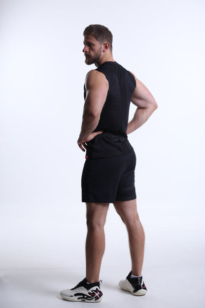 Model is 183cm/90kgs (6'0-198.4lbs)  | Tank's size L