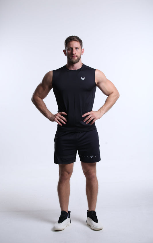 Model is 183cm/90kgs (6'0-198.4lbs)  | Tank's size L