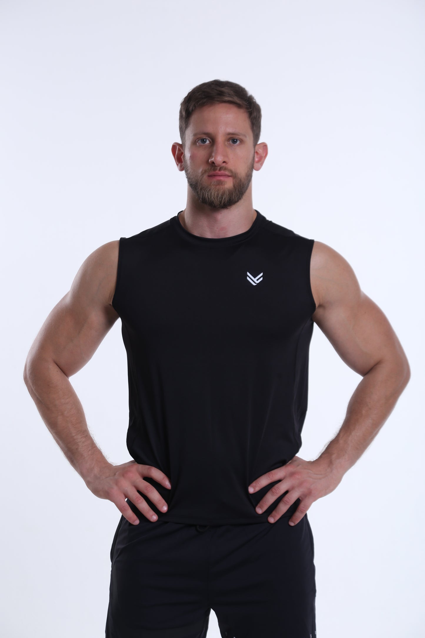 Model is 183cm/90kgs (6'0-198.4lbs)  | Tank's size L